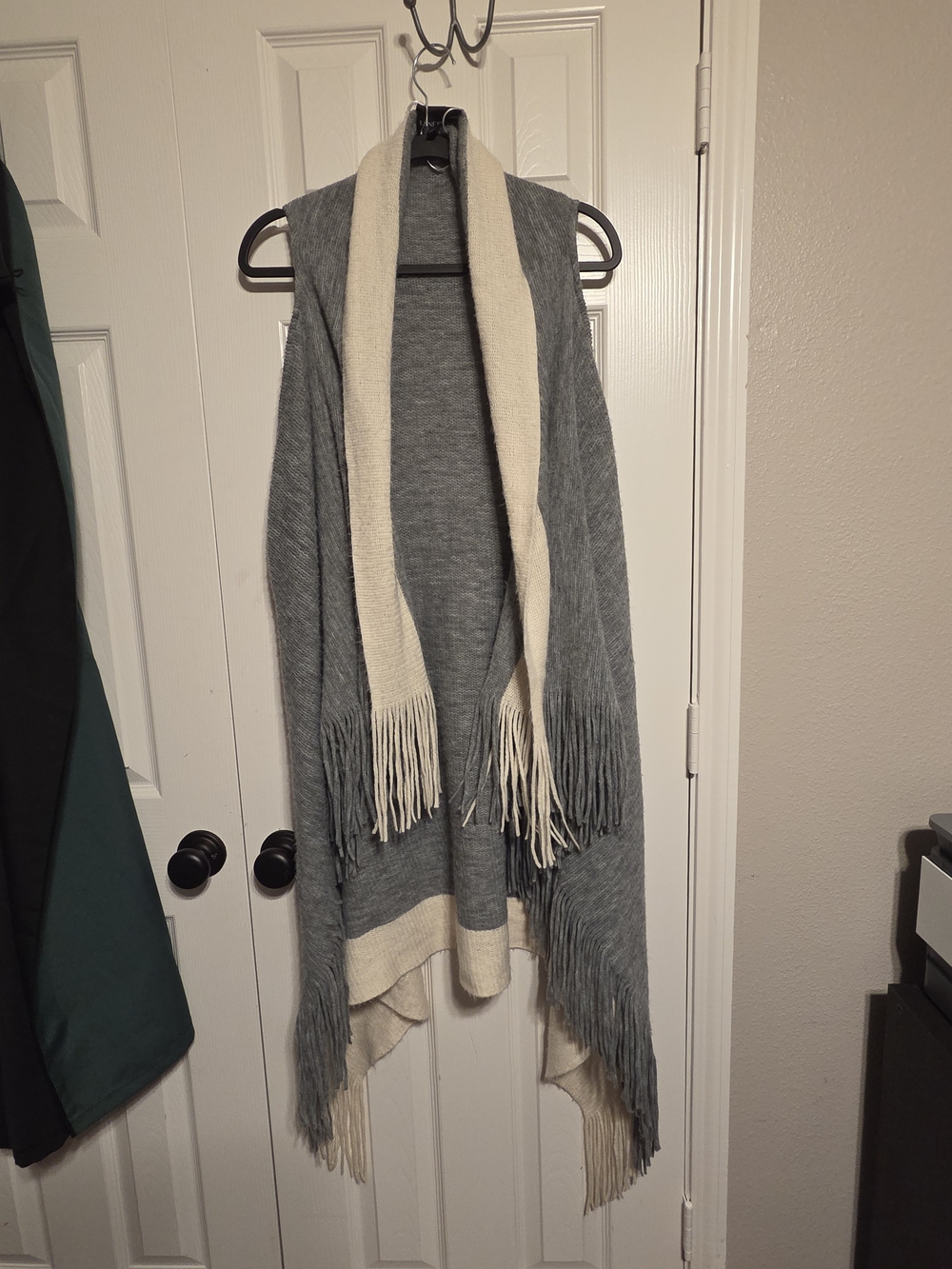 Lane Bryant Gray Knit Open-Front Fringe Cardigan with Cream Trim